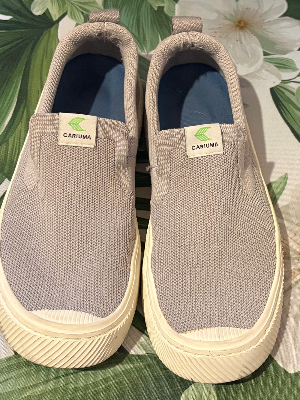 Cariuma Slip-On Sneakers in Light Gray and Cream